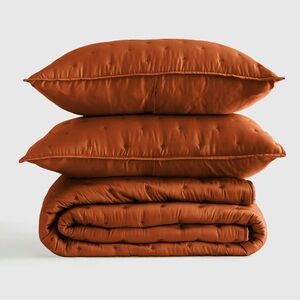 Quince NWOT Bamboo Quilt Set—in Terracotta
